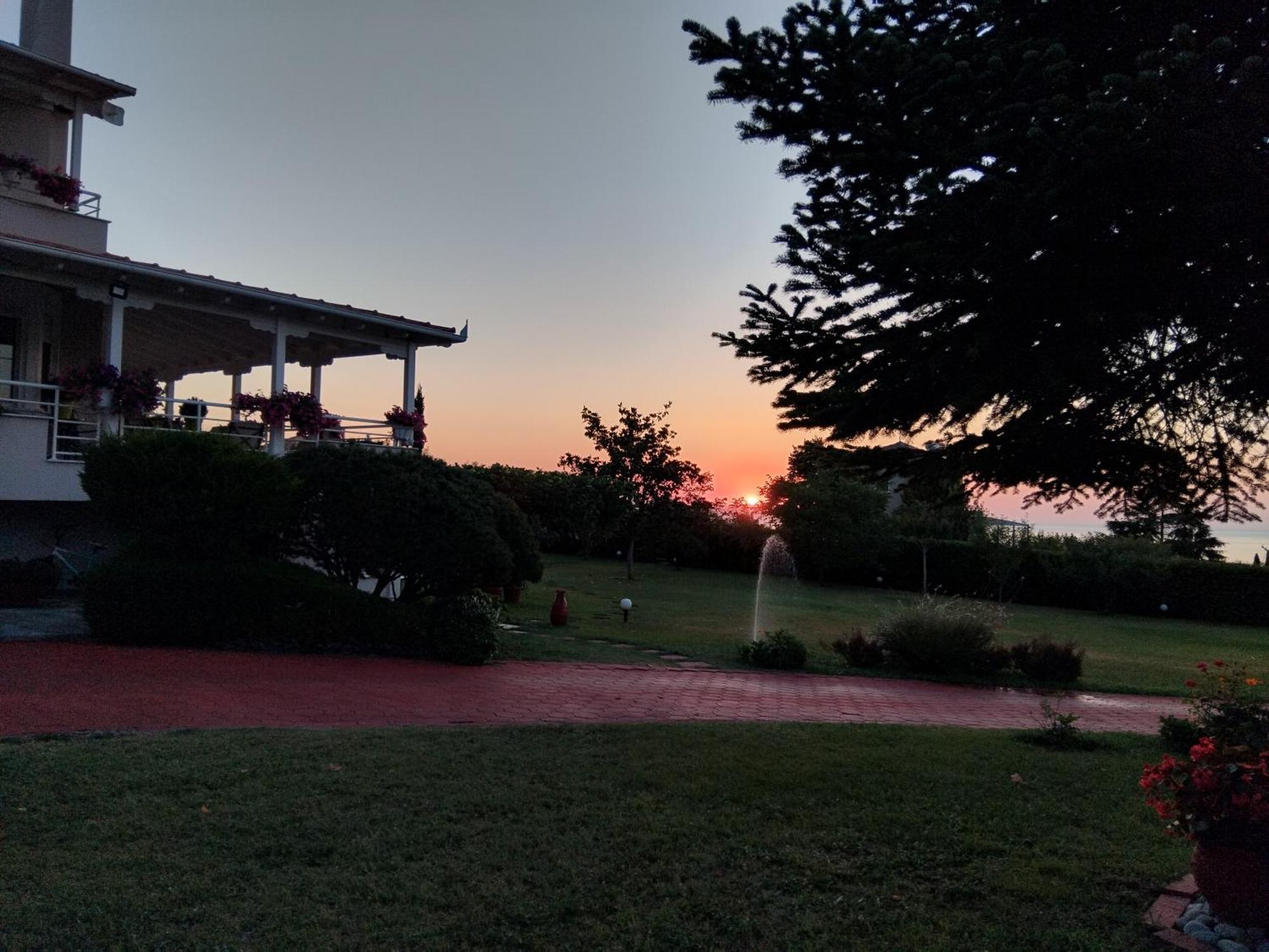 Tammy'S Garden House Villa Leptokarya  Dış mekan fotoğraf